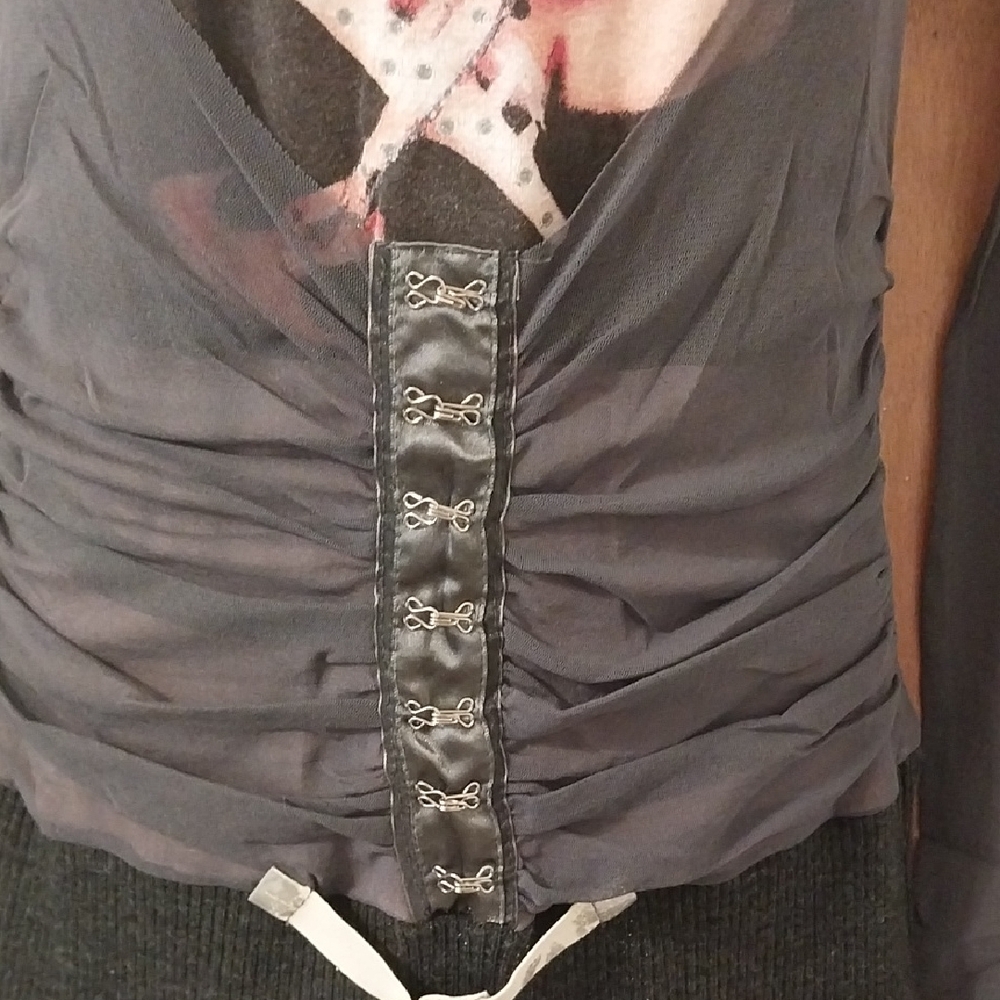 Euro Mesh Graphic Dress - Picture 3 of 10